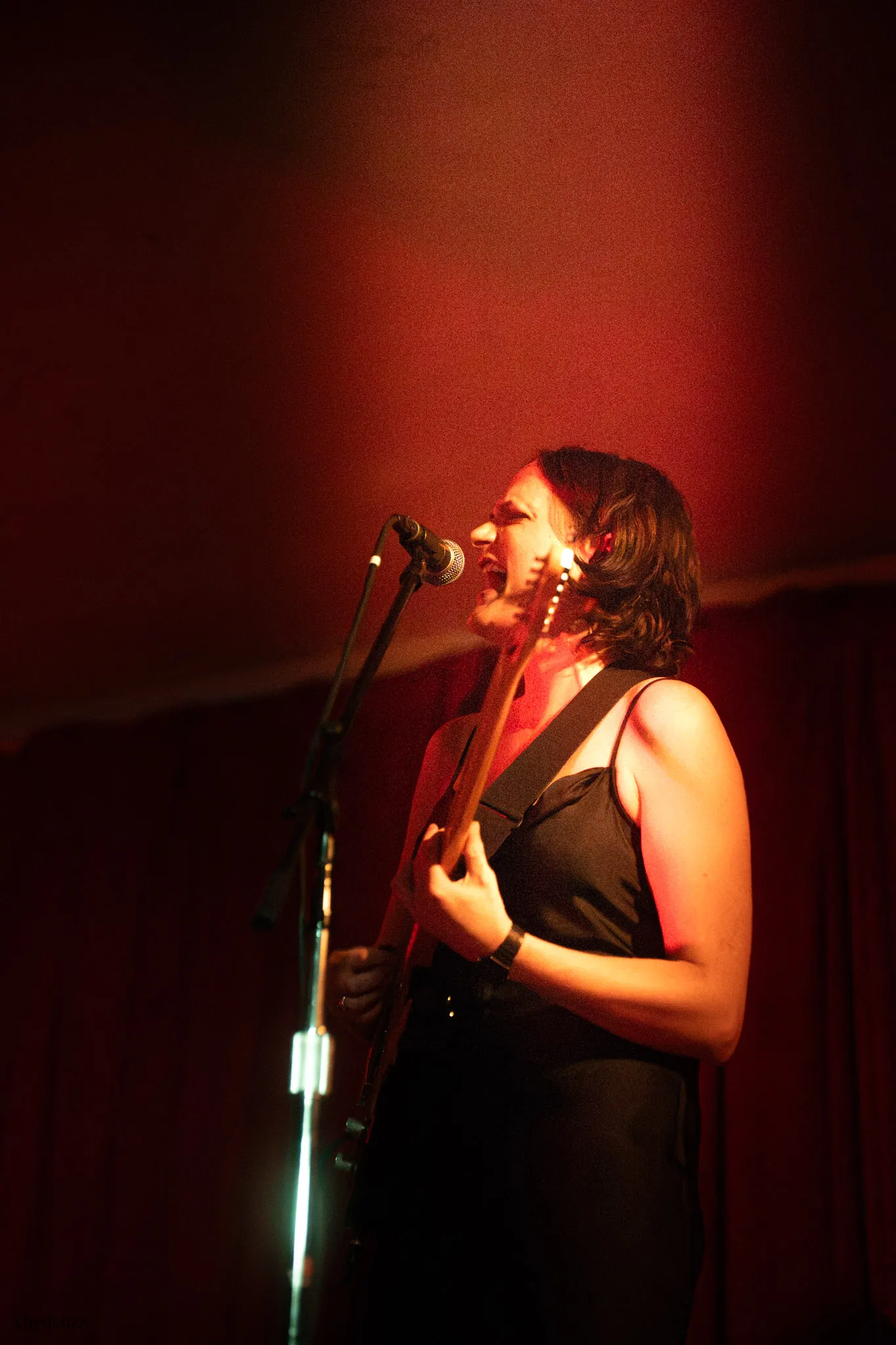 Annie D performing live at Southgate House Revival, Cincinnati, photo by Darrian Chen