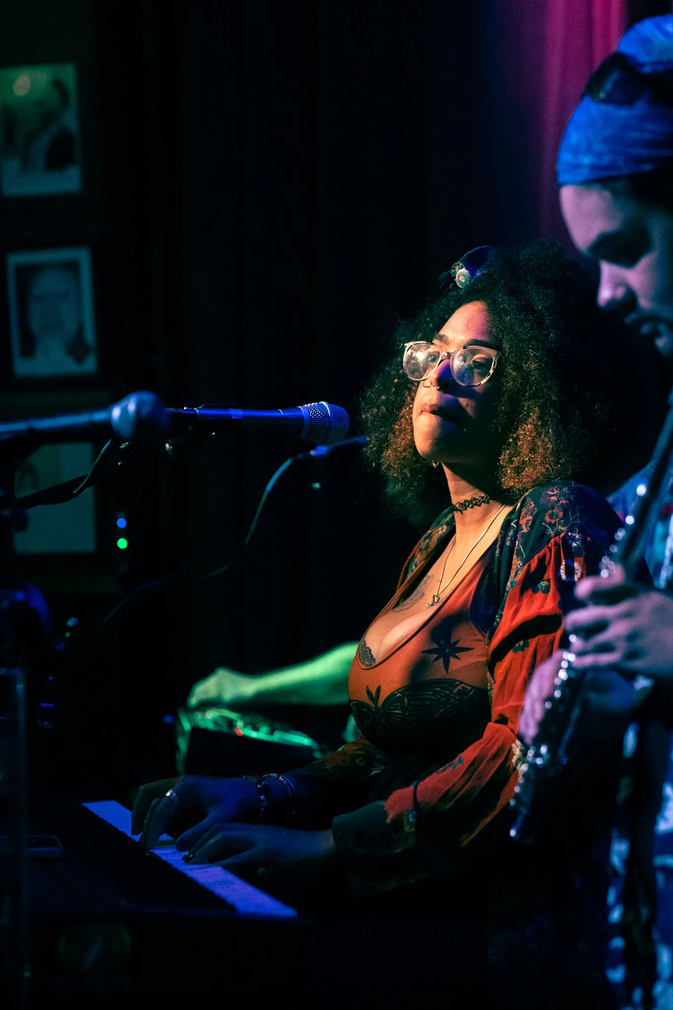 Juls & The Ghouls performing live, Cincinnati, photo by Darrian Chen